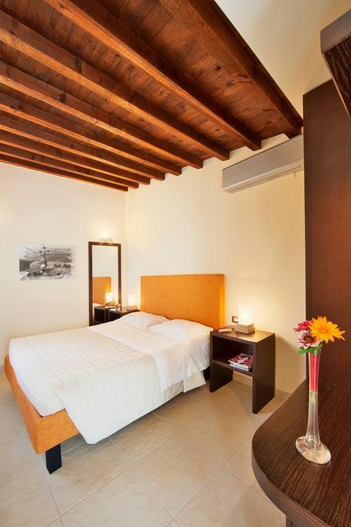 B&B Quattrostelle Cavallino di Lecce Extérieur photo