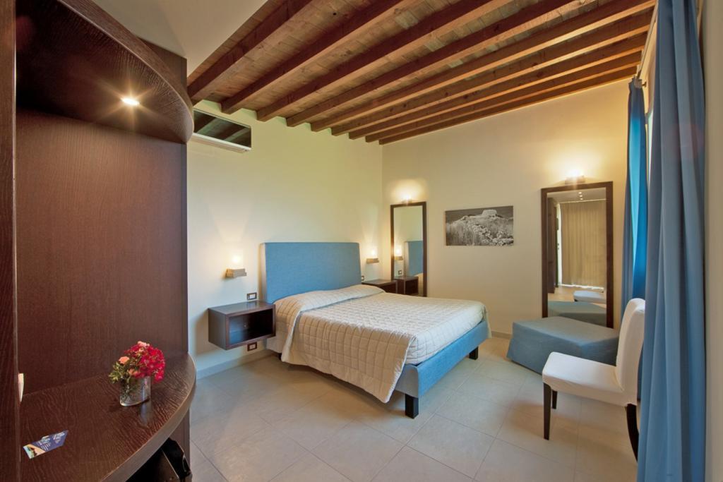 B&B Quattrostelle Cavallino di Lecce Extérieur photo
